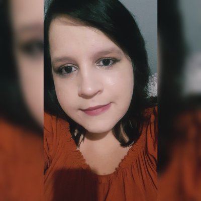 Para aqueles que querem muito me ver afundar, saibam que eu sei nadar.