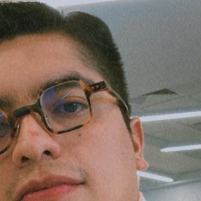 Germenvs's profile picture. Decían que cargaba al diablo, mentiras no traía nada. 🤠