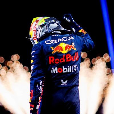 karlosN77's profile picture. 