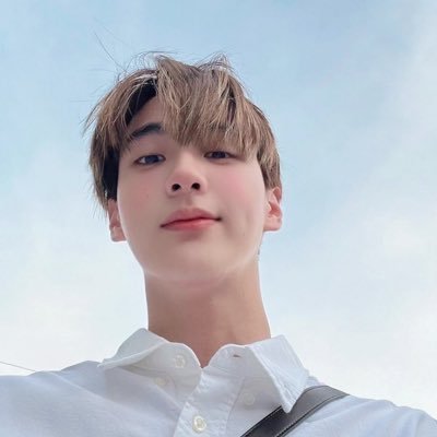 usersunnnn's profile picture. 𐙚₊˚ @TadThapana ♡