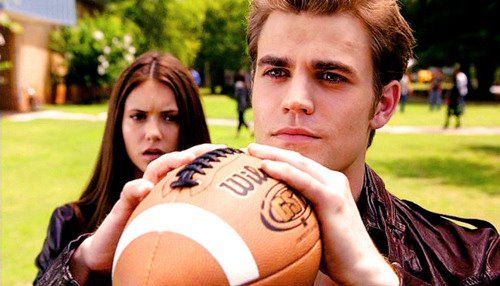 Stefan Salvatore on the CW's The Vampire Diaries. I ♥  https://twitter.com/#!/paulwesleyhttps://twitter.com/#!/iansomerhalder ♥ https://twitter.com/#!/nina♥