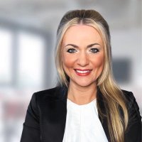 • Lᴀᴜʀᴀ Jᴜʟɪᴀ • (@lauras_account) 's Twitter Profile Photo