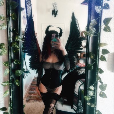 ⋆.ೃ࿔*:・ 444 • 777 • ❥ • ☉♑︎ ☽♌︎ ↑♏︎ • ɪɴꜰᴊ-ᴀ • ❥ • ᴡᴀᴋᴀᴀɴ • ʙᴜꜱɪɴᴇꜱꜱ ʙᴀʙᴇ • ʙᴘᴅ ʙᴀᴅᴅɪᴇ・ᴏᴜᴛ ᴏꜰ ᴍʏ ᴍɪɴᴅ, ʙᴀᴄᴋ ɪɴ ꜰɪᴠᴇ