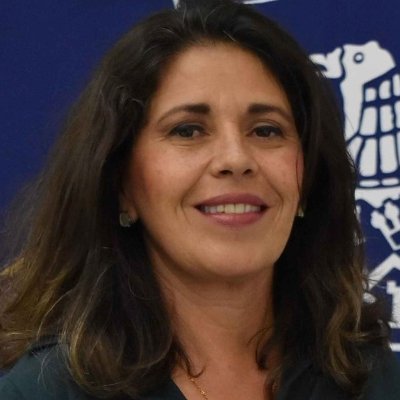 Comunicóloga. Maestra en Estética y Arte. Me interesa el cine, las artes visuales, la política, las artes escénicas, literatura. Docente y asesora bienes raíces
