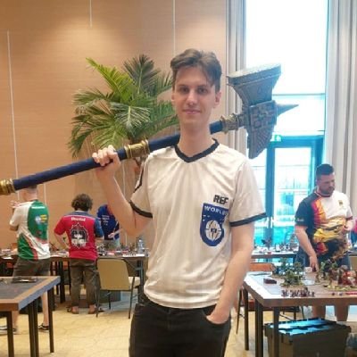 Carolus31187040's profile picture. Nerd