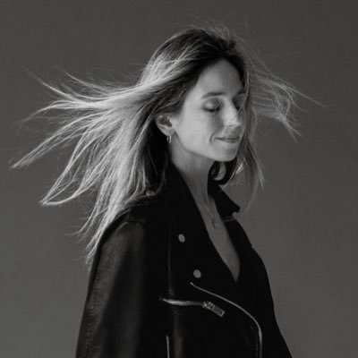 Nataliia_Solina's profile picture. пишу в тві з 2009, займаюсь КСВ і освітою. Хочу зробити світ кращим місцем, перш ніж помру. Troubleshooter/CSR lead 🖤