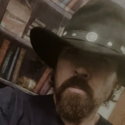 alligator handler combat veteran. proud nationalist anti-globalist fervent unapologetic TrumpaManiac!! 🇺🇸🐊. #FightFightFight!!