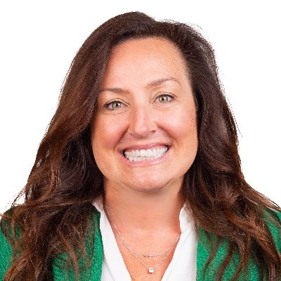 Associate Dean for Academic Affairs & Student Success @UTCCI, Professor & Interim Director @TombrasUTK, and two-time @UACCIS alumna. Wife and baseball mama.