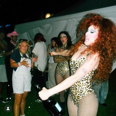 PartyThere88576's profile picture. I 🫶 fem pop star queens