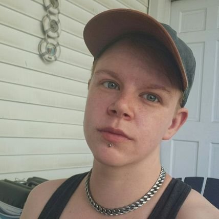 Nonbinary trans fag. 💖 @liquidonyxx8's 💖 boyfriend/partner. 30s. Queer. He sun/It moon/Himbo rising. Black Lives Matter. No minors please i'm sometimes nsfw.