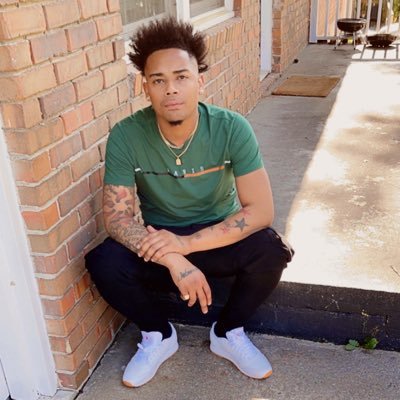 RasYela95's profile picture. 