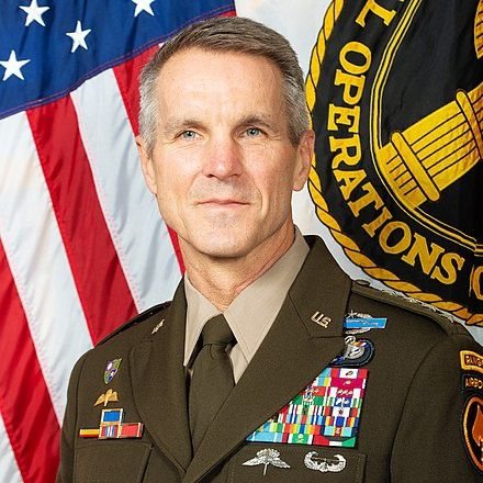 Official Twitter account for the Commanding General of the U.S. Army Intelligence Center of Excellence & Fort Huachuca. Following, RTs and links * endorsement.