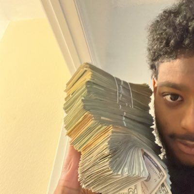 InAhkWeTrust's profile picture. 