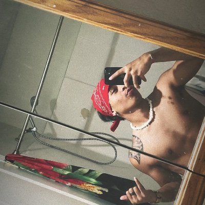 POHNPEI19's profile picture. heat gaming