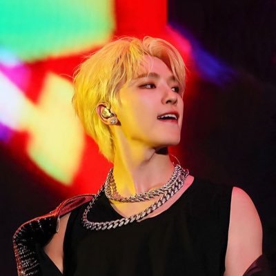 FlameQuartz's profile picture. 