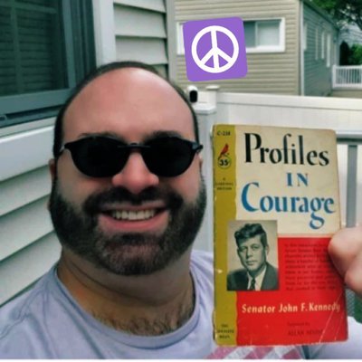 lindseyrob247's profile picture. 🐸 | 👨🏽‍💻 Comp. Eng'r | 🏦 'Investor' | 🎮 #OSRS: 📊 1850 TTL • 🔨 Lvl 49 Obby • ✨ 13 Pray • 👑 Champ cape • 🐶 Corp, KBD, Chaos ele • 🐉 Leagues II Dragon