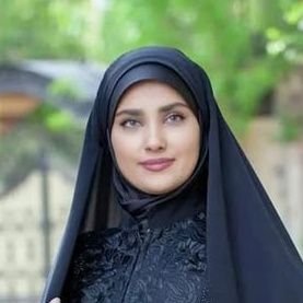 با افتخار معلم انقلابی ام
اولویت ام همسرداری و تربیت دوقلوهاست