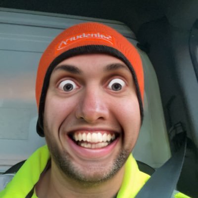 wezza1982's profile picture. living the dream