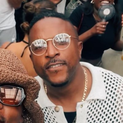 HilkiaJacobs's profile picture. Gibs, UP & UJ Alumni, Bluetel Holdings, Gym, Music & Life, Layered Cake, Liberate, Serial Entrepreneur, #NewcastleUnitedFC ⚫️ ⚪️ #Toonarmy #HWTL