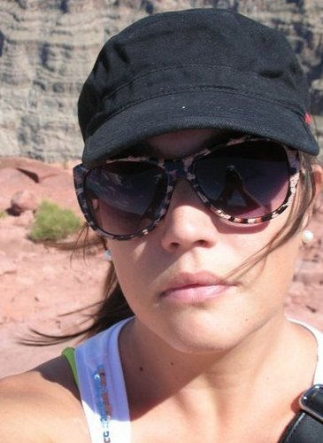 ros_omi's profile picture. Friends, Food, Love and Football... What else?