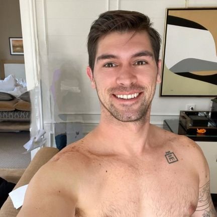 lover of nature and single gay living in Tennessee