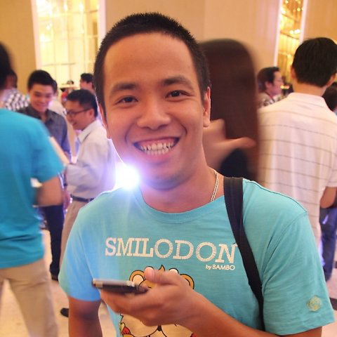 A Vietnamese geek who loves computer and Korean movies.