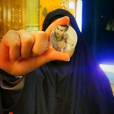مدافع چادر حضرت زهرا(س)🌺عشق بی نام حسین(ع)معناییندارد🫀برادرشهیدم بابک نوری هریس 🌹بختیاری🎹بسیجی پای کارانقلاب🫶🏻فوتبال بخشی از زندگیم💙 ⚽گلـر فوتسـال 🥅🧤