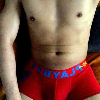 bloww_up's profile picture. 