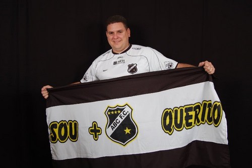 Casado,Empresário no ramos de copiadoras / Impressoras / computadores e cartuchos, 34 anos, Pai de Júlia e Matheus!!! de bem com a vida!!!!