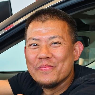 i used to be a professional journalist in China. it is since the end of June that i have been living in Canada