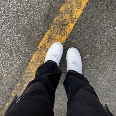 VikeeBlaq's profile picture. || Ambivert || Talkative😜 || Student || Here to have fun and probably find....the one 😉🥂