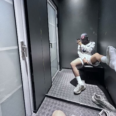 jcq572l2ttSrre2's profile picture. 