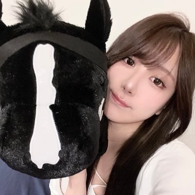 linolio0429's profile picture. 競馬が好きな女の日常垂れ流し🐎一口馬主やってます！愛馬追っかけます！