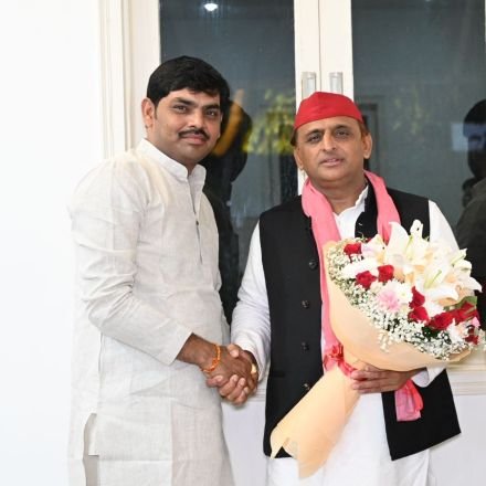 Leader of @SamajwadiParty, Bhognipur Vidhan Sabha, Kanpur Dehat. Dedicated to serving the people and upholding Socialist ideals.
#Bhognipur #KanpurDehat