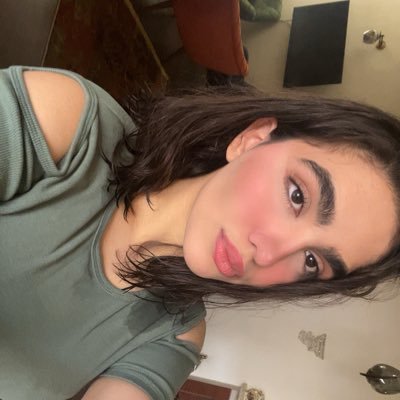 benazaretchye's profile picture. I have NTH to say🫶🏼