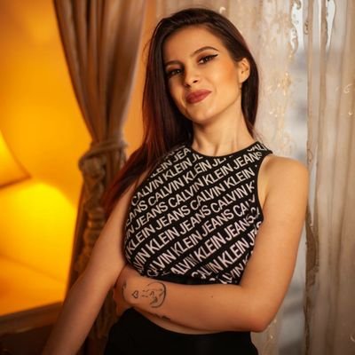 lv_madalina's profile picture. 