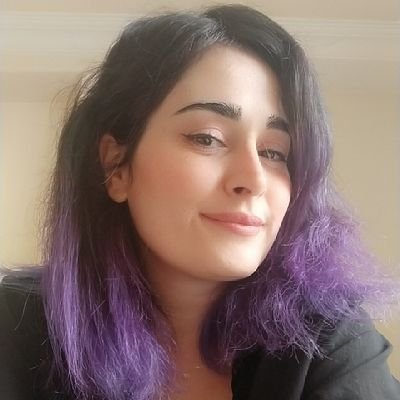SabaHeydarkhani's profile picture. خبرنگار تئاتر