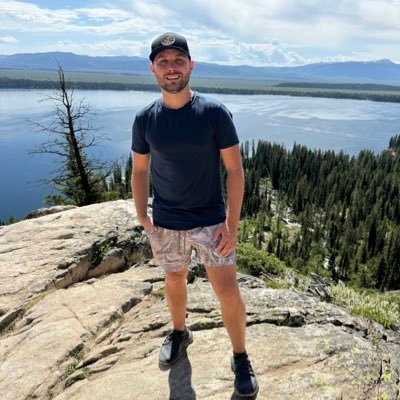 shawncb92's profile picture. 💙