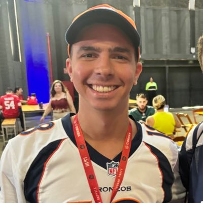 victormatheusb7's profile picture. +55021