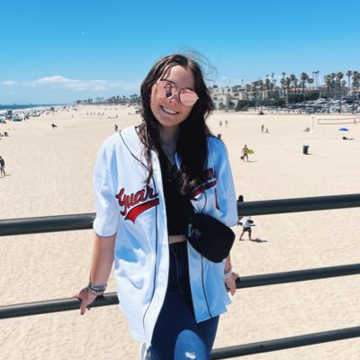 theresaemiller's profile picture. kent state⚡️