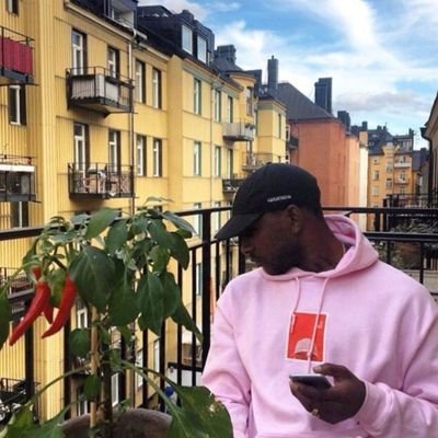 massimo2xo's profile picture. Dms open💗👀. ATHLETE. 21. looking for goddess💓