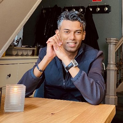 hamzeen's profile picture. Designer. Developer. Tea addict. Best is yet to come.