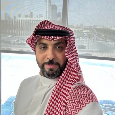 live5sosquotes's profile picture. يوجد شخص يتنازل من أجلك وتتنازل من أجله لأنكما ترغبان بالبقاء معًا