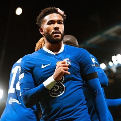 Rjemoka's profile picture. Chelsea fan💙
Messi Fan🐐
Barcelona Fan♥️💙💜