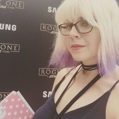 chaotic foolish. writer, critic and recovering TV producer. host of @goingrogue_pod she/her