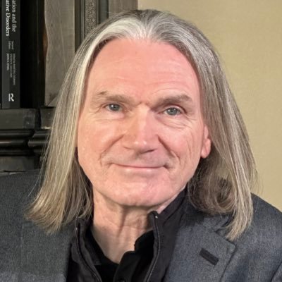 Psychoanalyst. Dream Interpretations! Chair External Communication @IPAonline. Dad. Guitar. Used to skate, in knee rehab. I teach: https://t.co/uIil0w0SOM