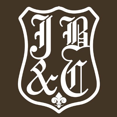 当社は国内外のVIP、企業創業家の御一族様などの富裕層向けにバトラー(執事)・コンシェルジュ・ハウスメイドサービス、子女教育・資産運用・富裕層ビジネス研修・講演・日本執事学校を運営。
代表取締役社長 新井直之 @ButlerConcierge
公式所属Vtuber @arrankonoe
