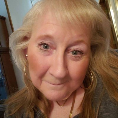 Best Selling Author/Writer**I hope you read what I write*When my words resonates with you it causes God & I To Dance! My Trademark