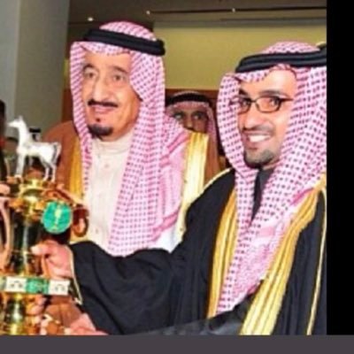 (وَمَا كَانَ اللَّهُ مُعَذِّبَهُمْ وَهُمْ يَسْتَغْفِرُونَ)