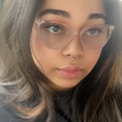 sbssmokeeee's profile picture. 